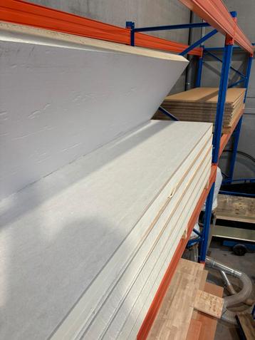 Gyproc + isolatie 80mm beschikbaar voor biedingen