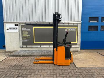 VS-22354 Elektrische triplex stapelaar Still 4.940mm beschikbaar voor biedingen
