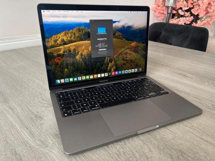 MacBook Pro 13 (Apple M1 Chip / 16 Gb / 256 Go SSD), Computers en Software, Apple Macbooks, Zo goed als nieuw, MacBook Pro, 16 GB