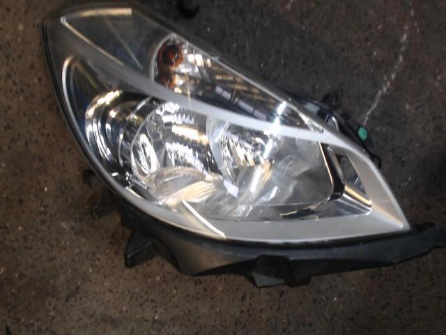 Optique avant droit Renault Clio 3 2005-2009 LP/15150, Autos : Pièces & Accessoires, Éclairage, Renault, Utilisé, Enlèvement