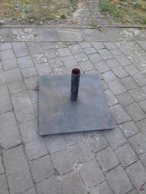 Zware metalen voet, Tuin en Terras, Parasols, Gebruikt, Verstelbaar, Ophalen
