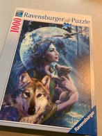 Puzzel Ravensburger Vrouw met wolven - wolfsfrau 1000 st, Ophalen of Verzenden, Zo goed als nieuw