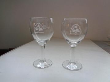 2 Leffe glazen 20cl witte opdruk voor € 3.00 beschikbaar voor biedingen