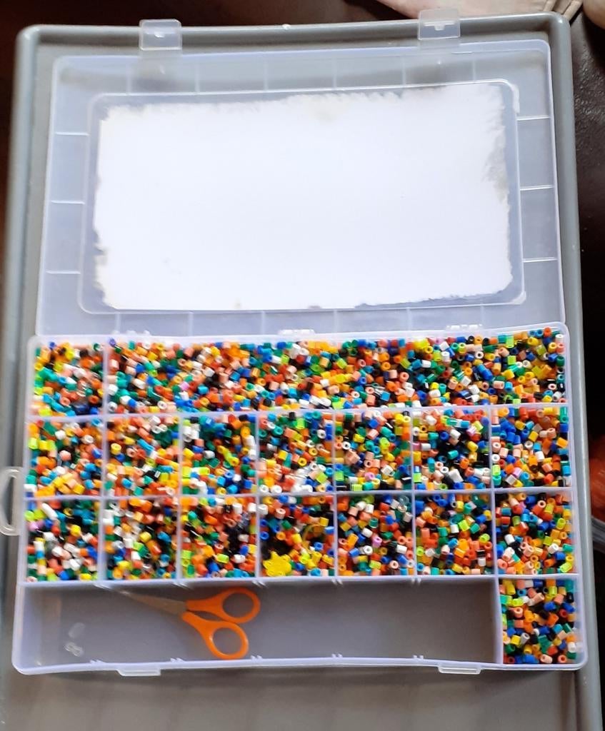 Énorme lot de perles pour bracelet ou collier, Hobby & Loisirs créatifs, Enlèvement ou Envoi, Comme neuf, Perle