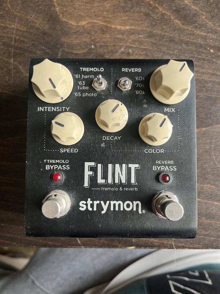 Strymon Flint, Muziek en Instrumenten, Effecten, Gebruikt, Reverb, Ophalen of Verzenden