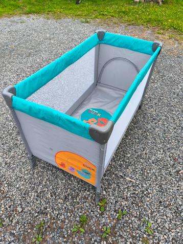 Lit Bébé Parapluie en très très bon état avec un matelas sup, Enlèvement, Comme neuf, Lit