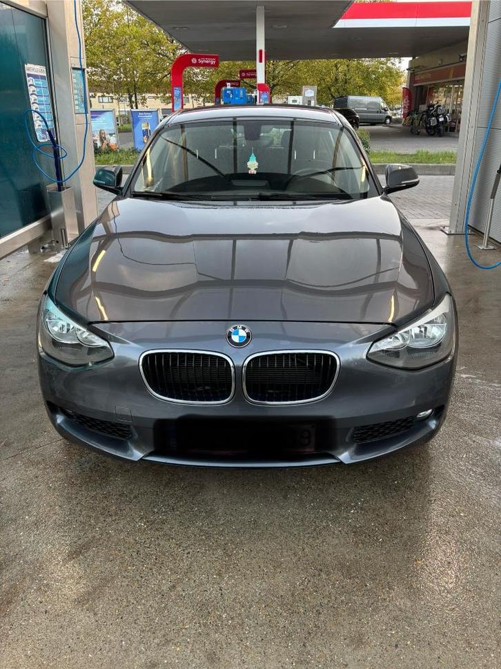 BMW, Auto's, BMW, Particulier, 1 Reeks, Achteruitrijcamera, Airbags, Airconditioning, Alarm, Bluetooth, Boordcomputer, Centrale vergrendeling