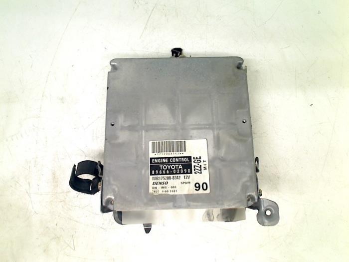 Ordinateur gestion moteur d'un Toyota Corolla, Autos : Pièces & Accessoires, Électronique & Câbles, Toyota, Utilisé, 3 mois de garantie