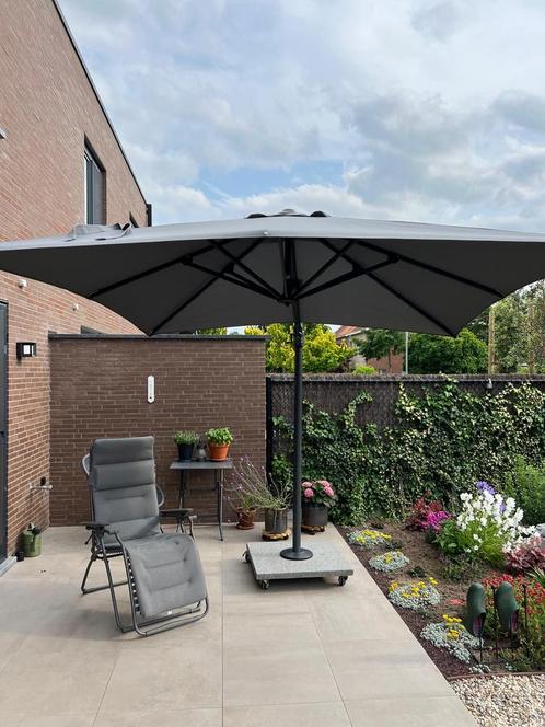 Luxe Zweefparasol – LIFE Outdoor Living – 360 draaibaar, Tuin en Terras, Parasols, Zo goed als nieuw, Zweefparasol, 2 tot 3 meter
