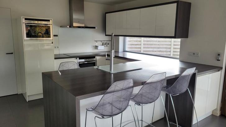 ruime kwaliteitskeuken met high-end afwerking hoogglans, Huis en Inrichting, Keuken | Complete keukens, Gebruikt, U-keuken, Wit