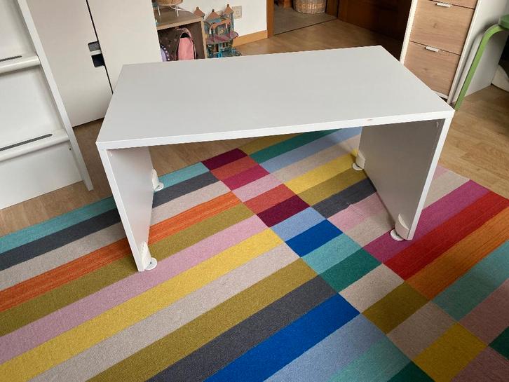 Banc/Bureau blanc enfant SMÅSTAD, Enfants & Bébés, Chambre d'enfant | Meubles Autre, Comme neuf, Table, Enlèvement