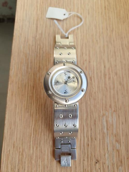 Polshorloge HI-TEK vintage futuristisch, Handtassen en Accessoires, Horloges | Heren, Nieuw, Polshorloge, Staal, Staal, Ophalen of Verzenden