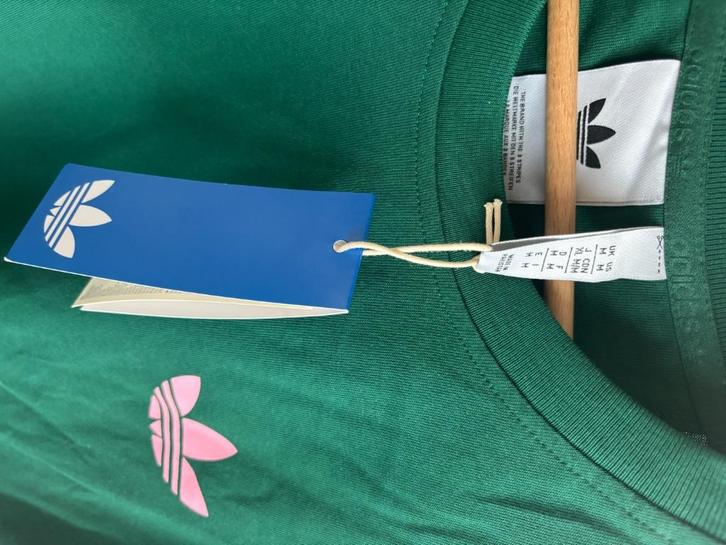 ADIDAS retro apple Tee Groen, Kleding | Heren, T-shirts, Nieuw, Maat 52/54 (L), Groen, Ophalen of Verzenden