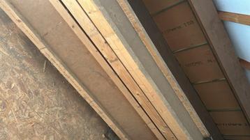 i profielen hout 9 x 30 x 6m / 8 stuks beschikbaar voor biedingen