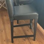 2 zwarte leren barkrukken Ikea, Huis en Inrichting, Barkrukken, Ophalen, Gebruikt, Met voetsteun, 60 tot 90 cm