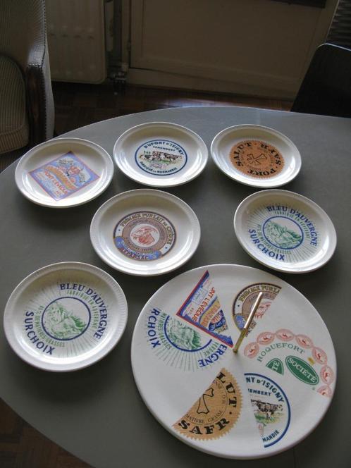 Kaasset van aardewerk „Le Fromage de France”, Antiek en Kunst, Antiek | Servies compleet, Ophalen of Verzenden