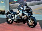 HONDA CBR 900 RR Garantie MOTOS D 1 ou 2 ans, 4 cilinders, Bedrijf, 900 cc, Super Sport