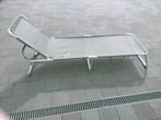Chaise longue grise de jardin et terrasse., Tuin en Terras, Ligbedden, Ophalen, Zo goed als nieuw, Aluminium, Verstelbaar