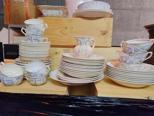 Villeroy Boch servies 70-stuks lot met stempel onderaan erin, Huis en Inrichting, Keuken | Servies, Gebruikt, Overige typen, Overige stijlen