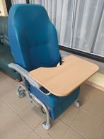 Geriatrische rolstoel met voorzettafel, Diversen, Ophalen