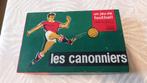 Les canonniers- un jeu de football, Enlèvement, Jeu