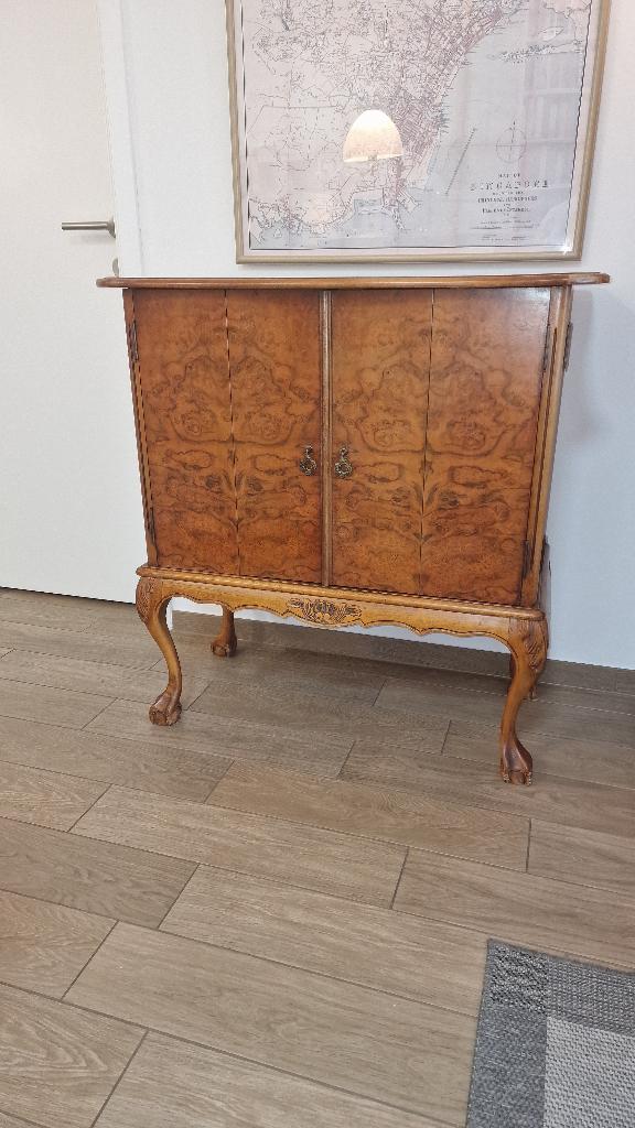 Klassiek / Antiek kastje - Notelaar, Huis en Inrichting, Kasten | Dressoirs, Gebruikt, 50 tot 100 cm, 25 tot 50 cm, Met deur(en)