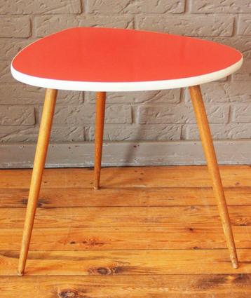 Vintage Salontafeltje Met Rood Formica Blad / Jaren 60