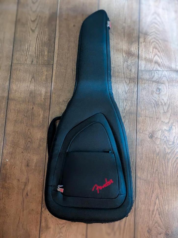 Housse guitare Fender état neuf, Musique & Instruments, Boîtiers & Valises, Comme neuf, Guitare électrique, Enlèvement