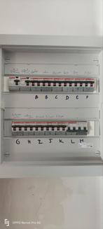 Je suis électricien qualifié à Bruxelles avec bon prix, Enlèvement ou Envoi, Comme neuf