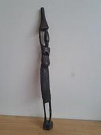 Statue en bois vintage sculptée à la main au Kenya. Figurine, Ophalen of Verzenden, Zo goed als nieuw