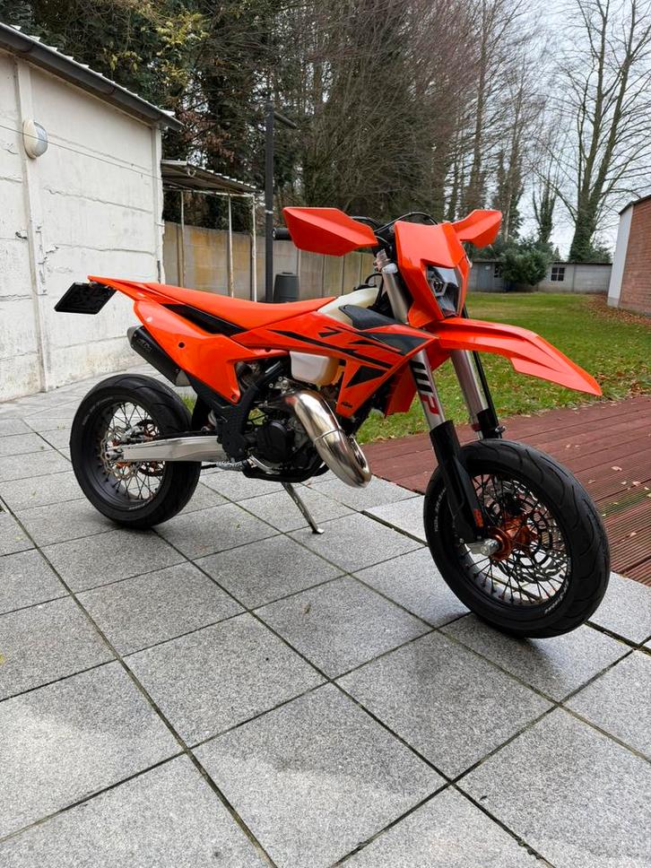 KTM 125 Supermoto (2025), Motoren, Motoren | KTM, Particulier, Crossmotor, 11 kW of minder, 1 cilinder, Minimaal motorrijbewijs A1