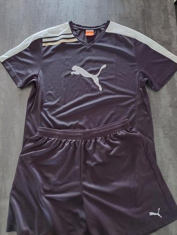 Puma voetbalshirts + broekjes zaal voetbalploeg 25euro/alles beschikbaar voor biedingen