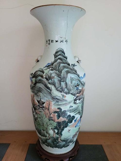 Qing-dynastie landschap figuur vaas, Antiek en Kunst, Antiek | Vazen, Ophalen