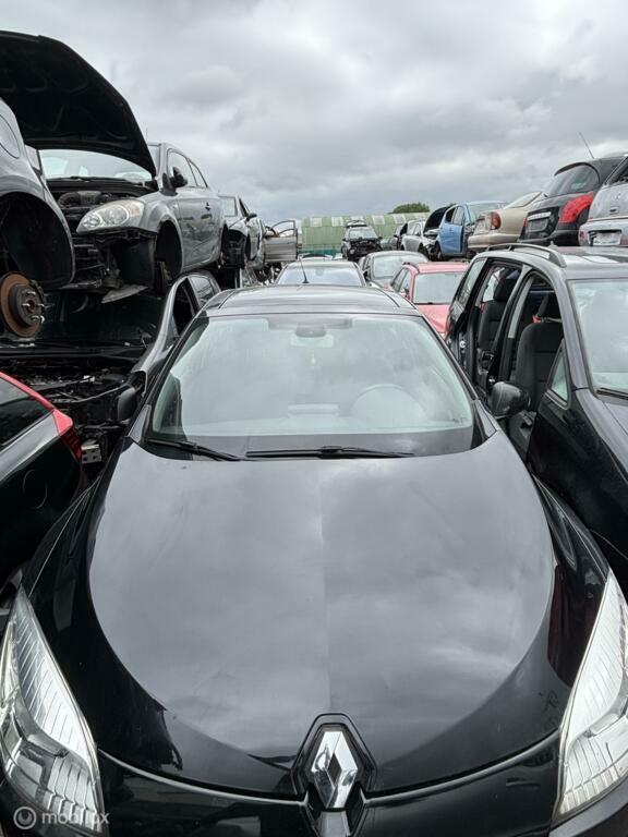Motorkap Renault Megane Estate III ('09-'16), Auto-onderdelen, Carrosserie, Motorkap, Renault, Gebruikt, Ophalen of Verzenden