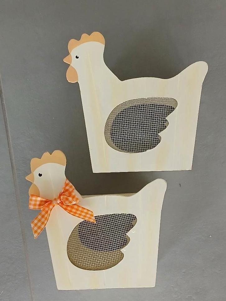 2 houten bakjes in de vorm van een kipje, Diversen, Pasen, Nieuw, Ophalen of Verzenden