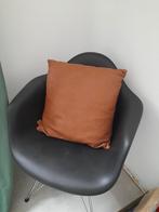 Sierkussen van Zuss in cognackleur leder, Huis en Inrichting, Woonaccessoires | Kussens, Ophalen, Zo goed als nieuw