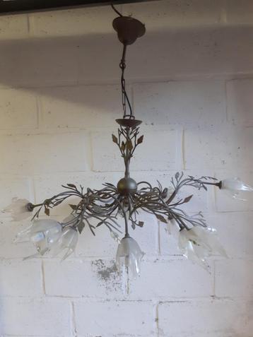 lusters  beschikbaar voor biedingen