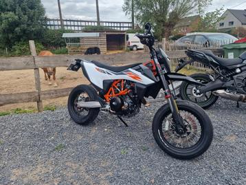Ktm smc 690R met 11000km reeds blanco gekeurd vvk!! beschikbaar voor biedingen