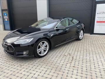 Tesla Model S85 Free supercharge Garantie 2 ans disponible aux enchères