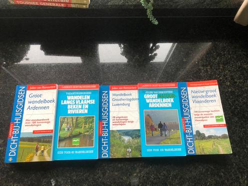5 wandelgidsen van julien van remoortere, Boeken, Reisgidsen, Zo goed als nieuw, Ophalen