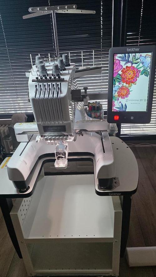Borduurmachine Brother PR680W, Hobby en Vrije tijd, Borduren en Borduurmachines, Zo goed als nieuw, Borduurmachine, Machineborduren
