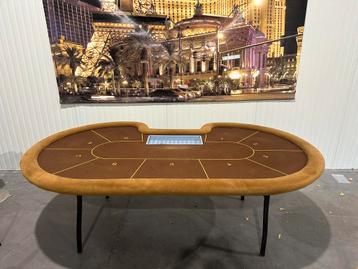 Poker tafel beschikbaar voor biedingen