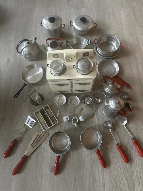 A saisir! Magnifique jouet cuisinière 220V complète! - 140€, Antiquités & Art, Antiquités | Jouets, Enlèvement ou Envoi