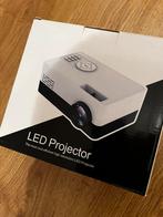 LED Projector, Audio, Tv en Foto, Beamers, Ophalen, Zo goed als nieuw