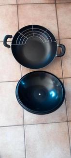 Kom met deksel en rooster, Huis en Inrichting, Keuken | Potten en Pannen, Ophalen of Verzenden, Nieuw