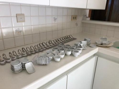 aperoschaaltjes - 99 stuks, Huis en Inrichting, Keuken | Servies, Zo goed als nieuw, Overige typen, Keramiek, Ophalen