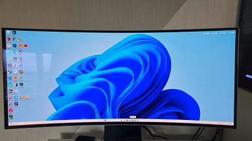 Samsung odyssey Oled 34ınc G8 monitor beschikbaar voor biedingen
