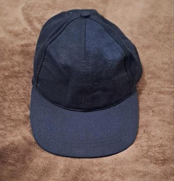  chapeau bleu (taille 54)