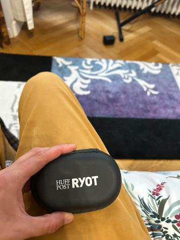 Jeu de 2 lentilles pour telephones avec etui A DONNER beschikbaar voor biedingen