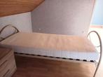 1persoon bed in metaal compleet met latte bodem en matras., Huis en Inrichting, Slaapkamer | Bedden, Ophalen, Zo goed als nieuw